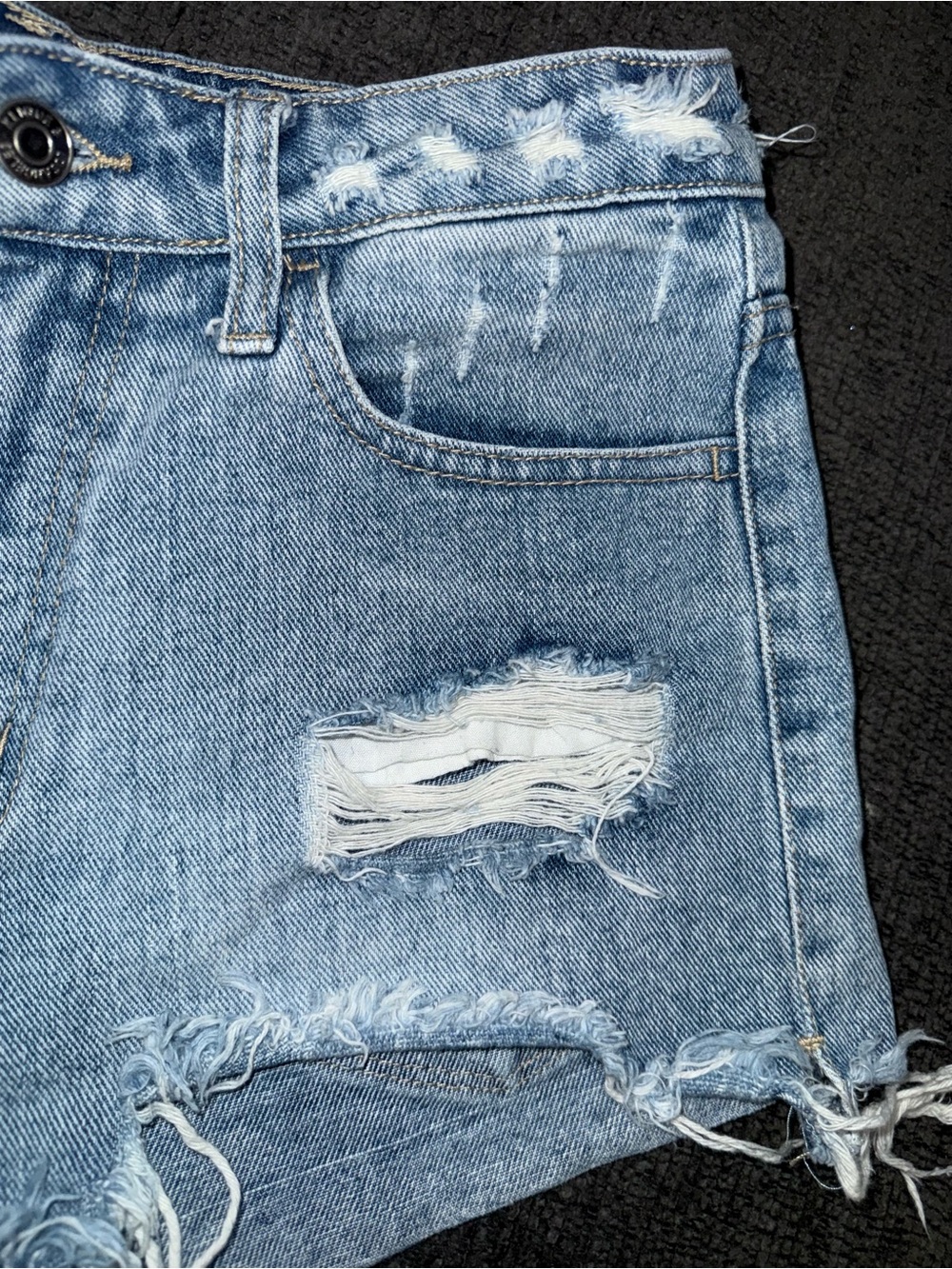 Klique B Distressed Cutoff Denim Shorts Size 27 High Rise Light Wash Jorts - Picture 6 of 12